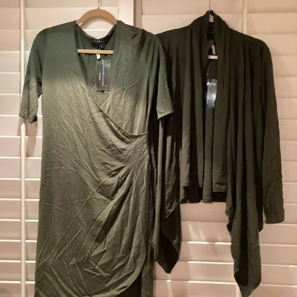 black dress with olive green jacket Emerald Green Maxi Dress M main image 1